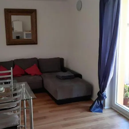 Shankini Apartment *